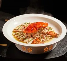 Steamed Crab with Meat Pie