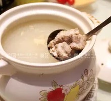 Clay Pot Spare Ribs Soup