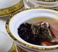 Stone Ear Chicken Soup