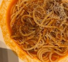 Classic Bolognese Spaghetti