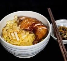 Soy Sauce Chicken Leg Rice