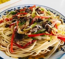牛肉凉拌面