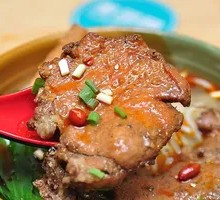 Braised Pork Cutlet Rice Noodles