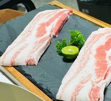 Grain-Fed Thick Cut Black Pig Belly