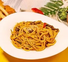 Stir-Fried Beef Noodles