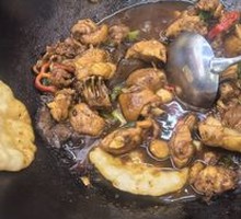 Lu Yuan Di Pot Chicken