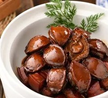Braised Pork Belly with Abalone
