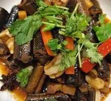 Spicy Eel Sections
