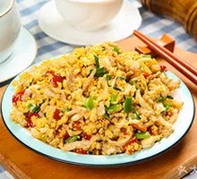 Green Pepper and Pork Stir-fried Fried Rice