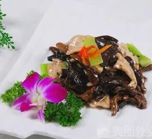 Bamboo Shoots and Wood Ear Mushroom with Pork Slices