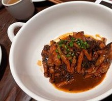 Braised Chicken Feet with Dried Mustard Greens