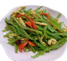 Stir-Fried String Beans with Pork Strips