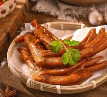 Spicy Braised Duck Feet