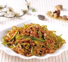 Green Pepper Duck Intestine Rice Bowl