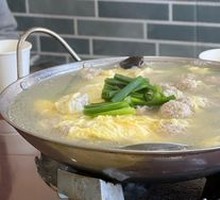 Broad Bean and Pork Ball Egg Soup