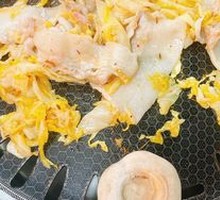 Sour Cabbage with Pork Belly