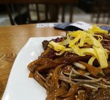 Dry-Fried Beef Rice Noodles
