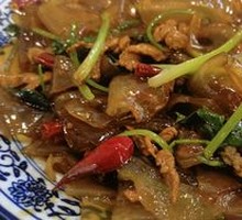 Cilantro Vermicelli with Shredded Pork