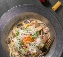 Truffle Cream Bacon Pasta