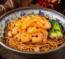 Sizzling Shrimp Noodles with Sauce