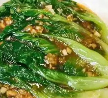 Stir-Fried Lettuce with Oyster Sauce