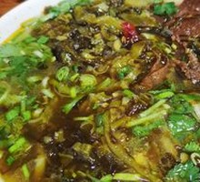Sour Cabbage Beef Noodles