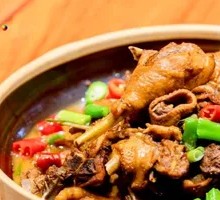 Green Pepper Braised Free-range Chicken