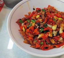 Stir-Fried Pork with Crushed Red Peppers