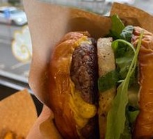 Classic Angus Beef Burger