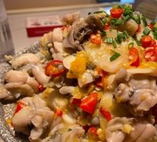 Stoneware Frog Legs with Beef