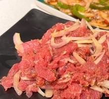 Qiqi Special Meat Salad