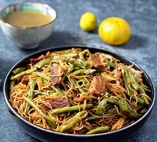Pork Belly and Kidney Bean Noodles