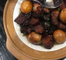 Braised Pork with Preserved Eggs