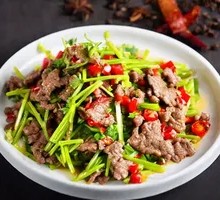 Stir-Fried Beef with Yellow Onion
