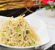 Fragrant Toona Sinensis with Tofu Skin