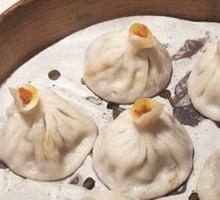 Crab Roe Soup Dumplings