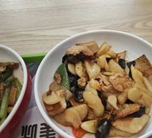 Water Chestnut and Tofu Skin with Pork Slices