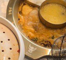 Abalone Chicken Yum-Yang Pot