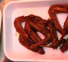 Black Duck Wings