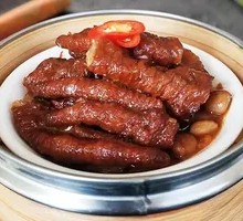 Soy Sauce Steamed Chicken Feet