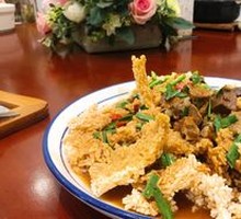 Stewed Spare Ribs with Crispy Rice Cake