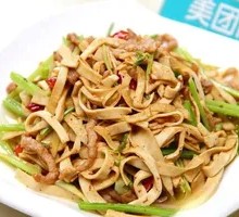 Stir-Fried Pork and Tofu Skin Rice Bowl