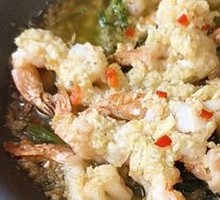 Chef's Fragrant Scallion-Braised Shrimp