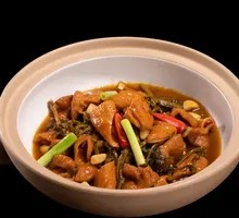 Spicy Braised Pork Intestines