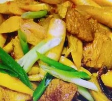 Stir-Fried Bamboo Shoots with Preserved Meats