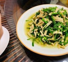 Stir-fried Leek with Tofu Skin