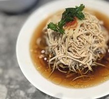 Braised Tofu丝 with Hot Broth