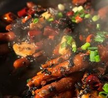 Braised Chicken Feet with Preserved Mustard Greens