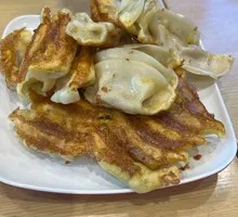 Fei Shu Pan-Fried Dumplings