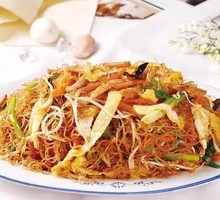 Ham and Egg Fried Rice Noodles